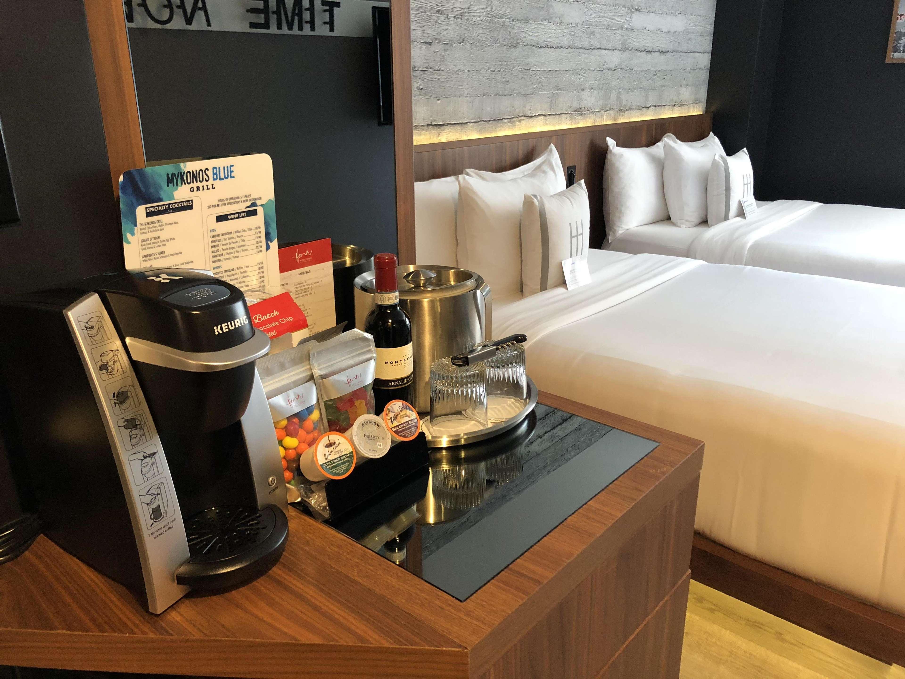 Hotel Henri Ню Йорк Екстериор снимка